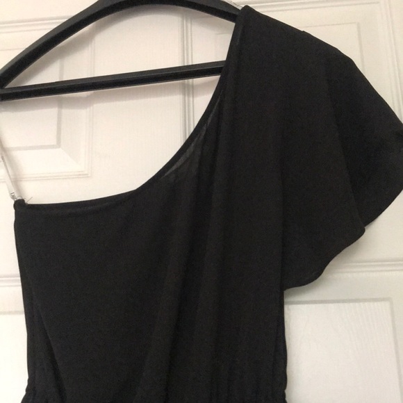 NWT One Shoulder Black Romper - Picture 2 of 3